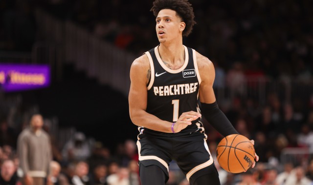 杰伦·约翰逊生涯2次单场至少20+15+15 与字母伯德并列NBA锋线第1